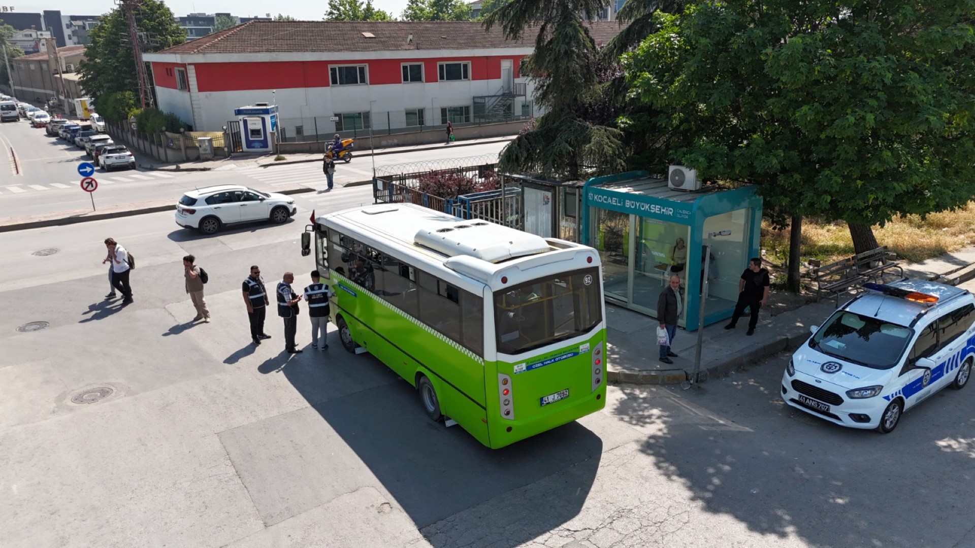 Büyükşehir'den ulaşım araçlarına sıkı denetim (2) (Large)