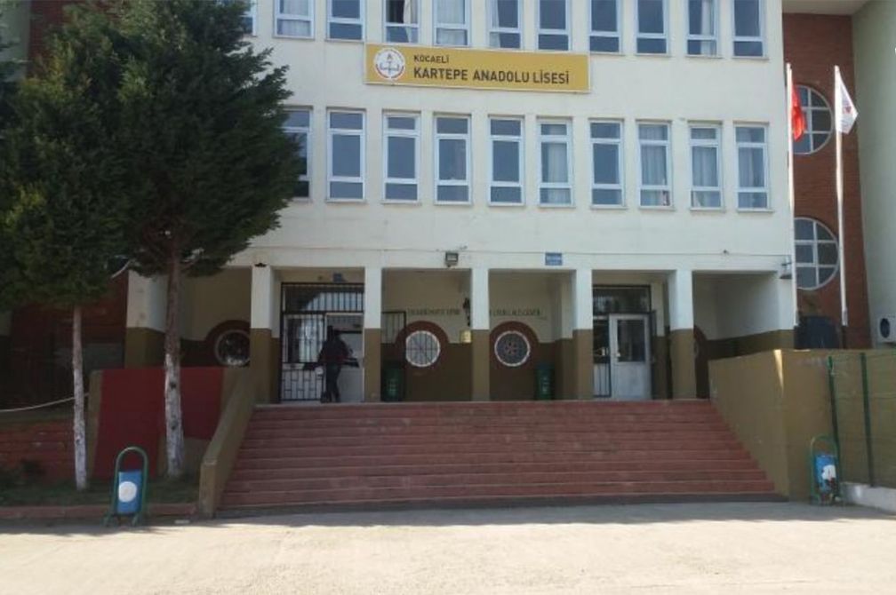 Kartepe Anadolu Lisesi, boş MYO binasına taşınsın talebi