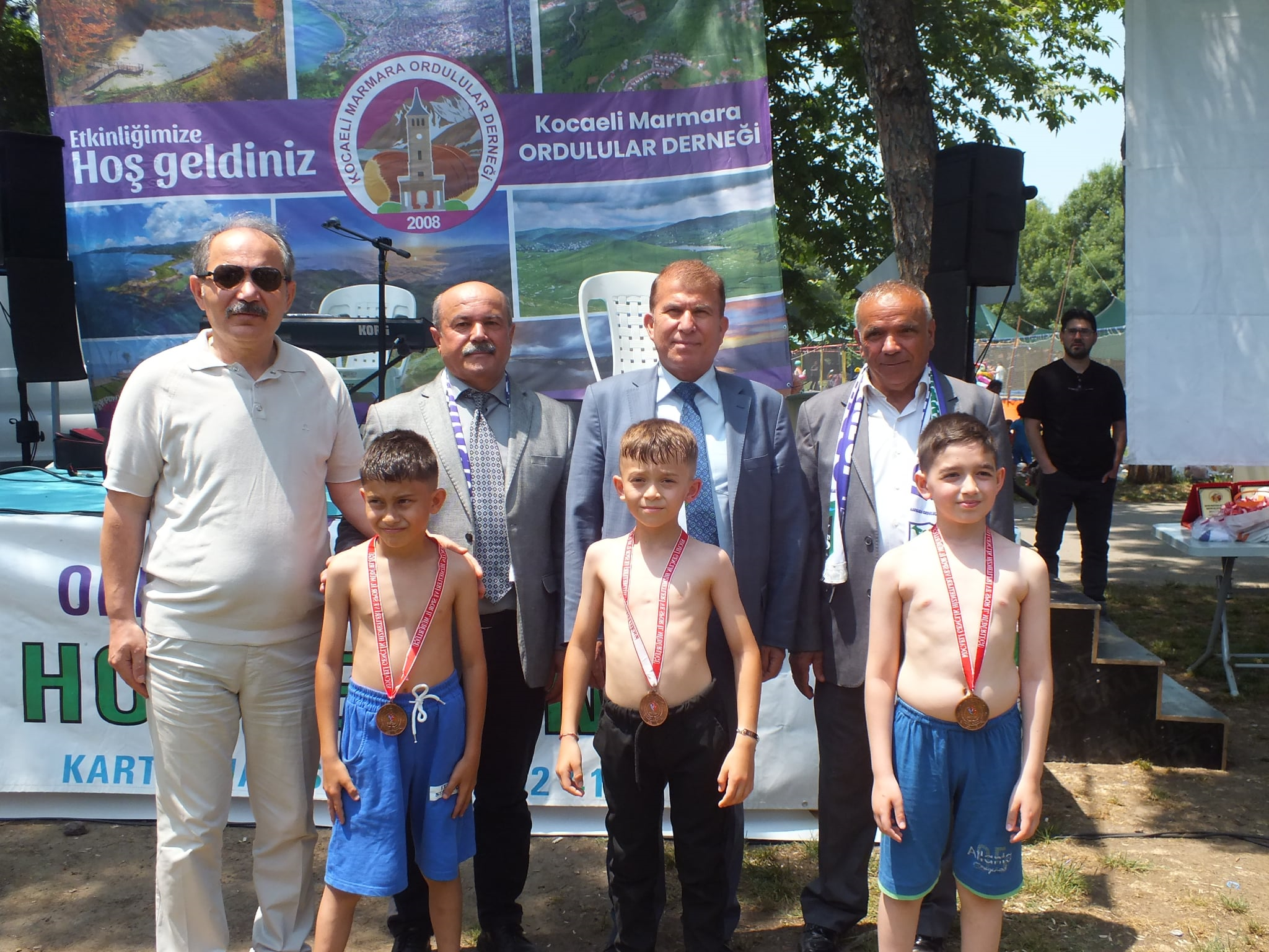 MARM44RA ORDULULAR DERNEĞİ PİKNİKTE BULUŞTULAR44