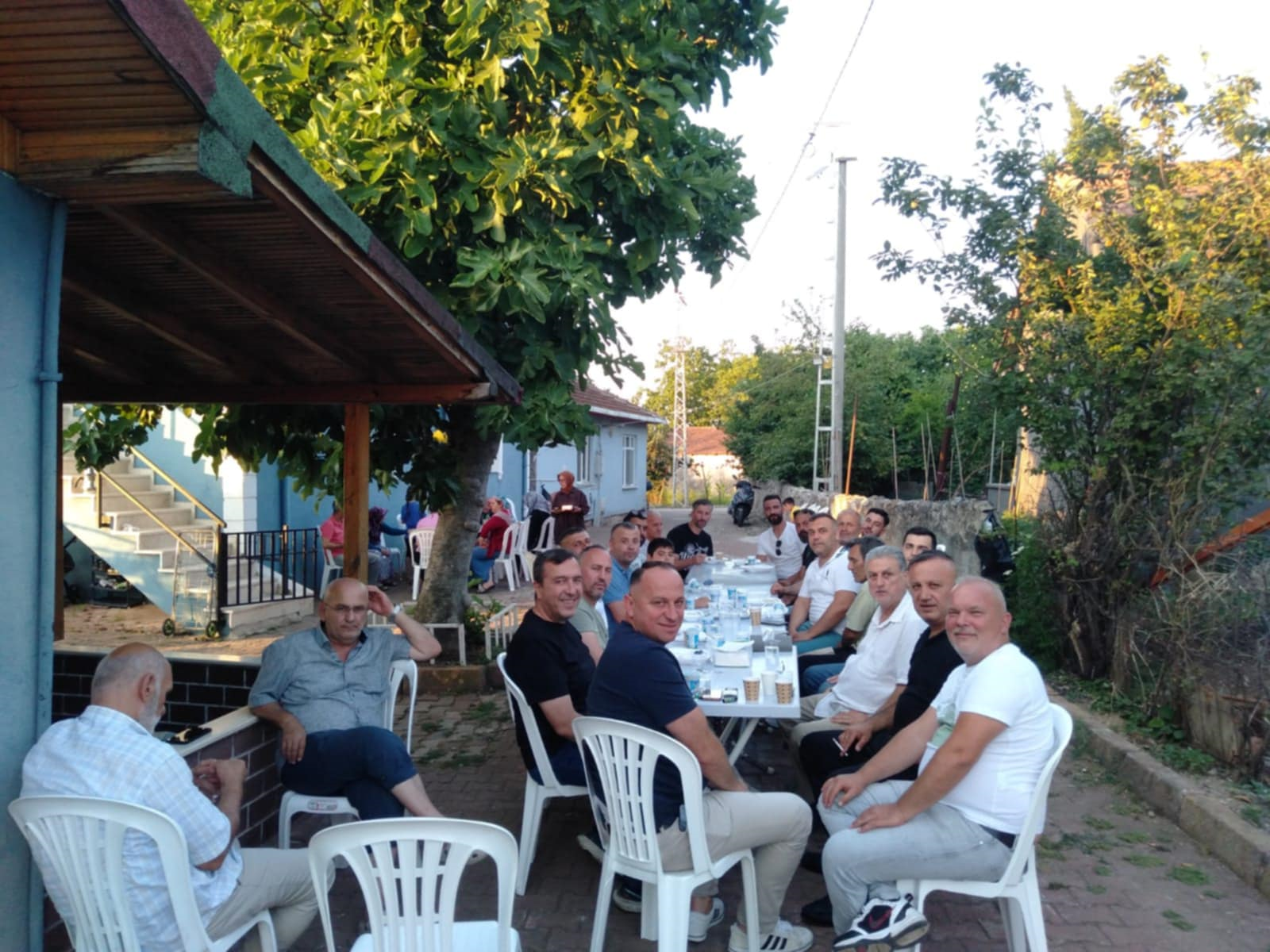 ANAHTAR PARTİ DUR DURAK BİLMİYOR1