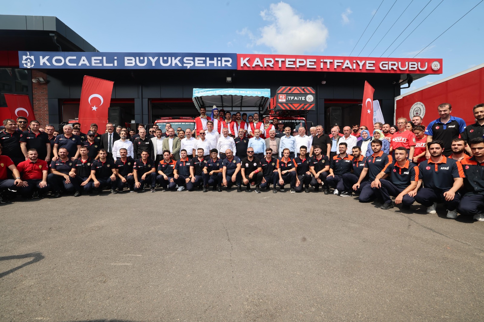 Büyükşehir, Kartepe'ye yeni itfaiye binası kazandırdı