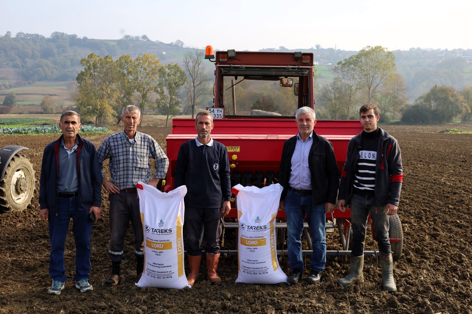 Büyükşehir'in hibeli tohumları toprakla buluştu (4)
