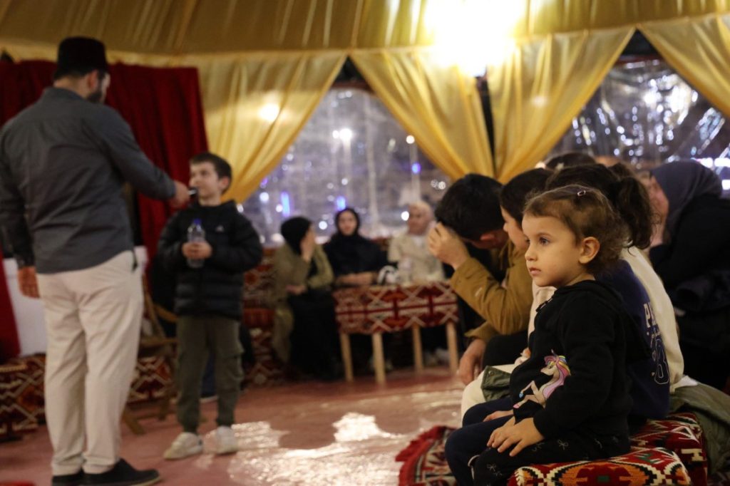 Ramazan’ın Kalbi Kartepe Kent Meydanı’nda Atıyor