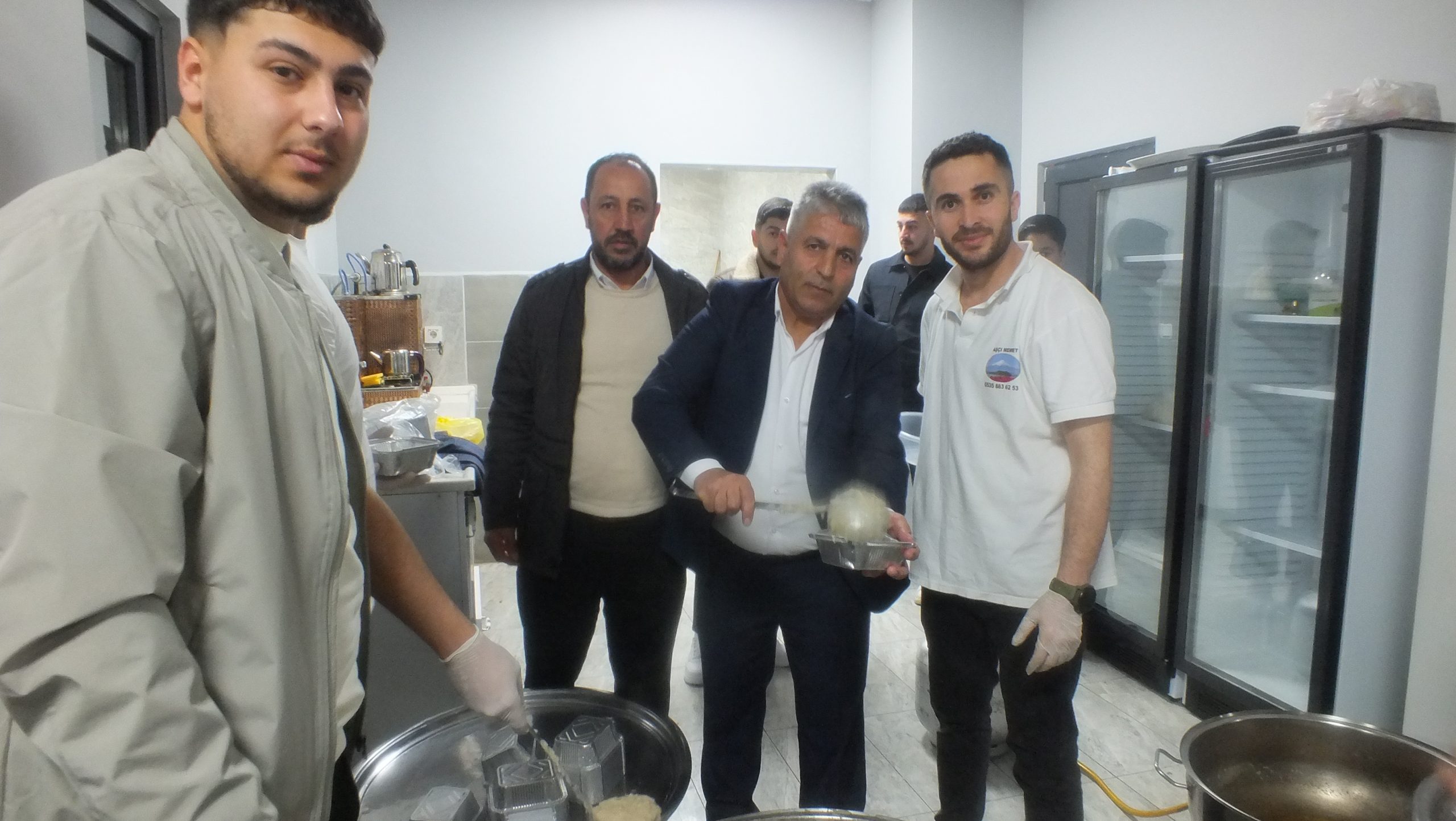 AĞRI’LILAR BAYRAMDA BİR ARAYA GELDİ1