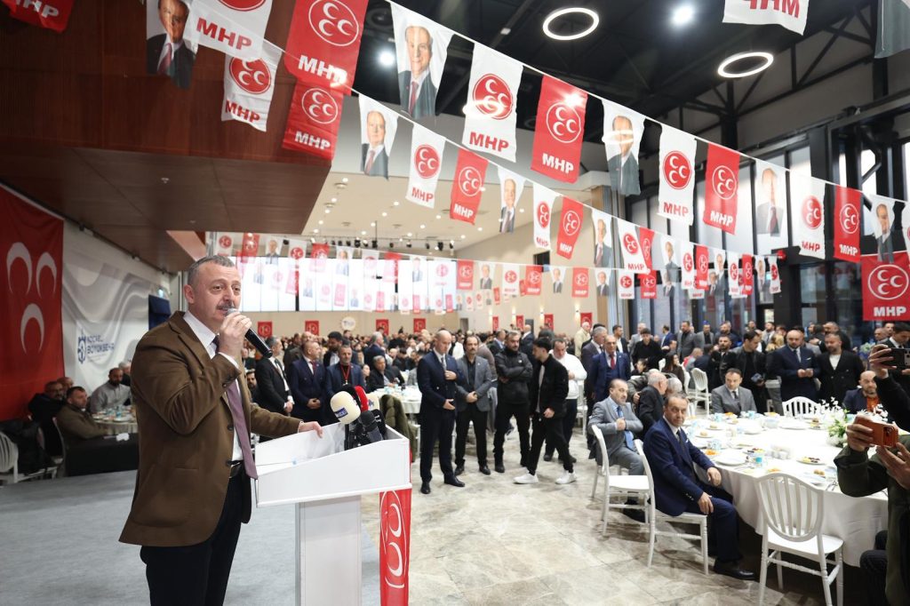 Başkan Büyükakın, MHP İl iftarına katıldı