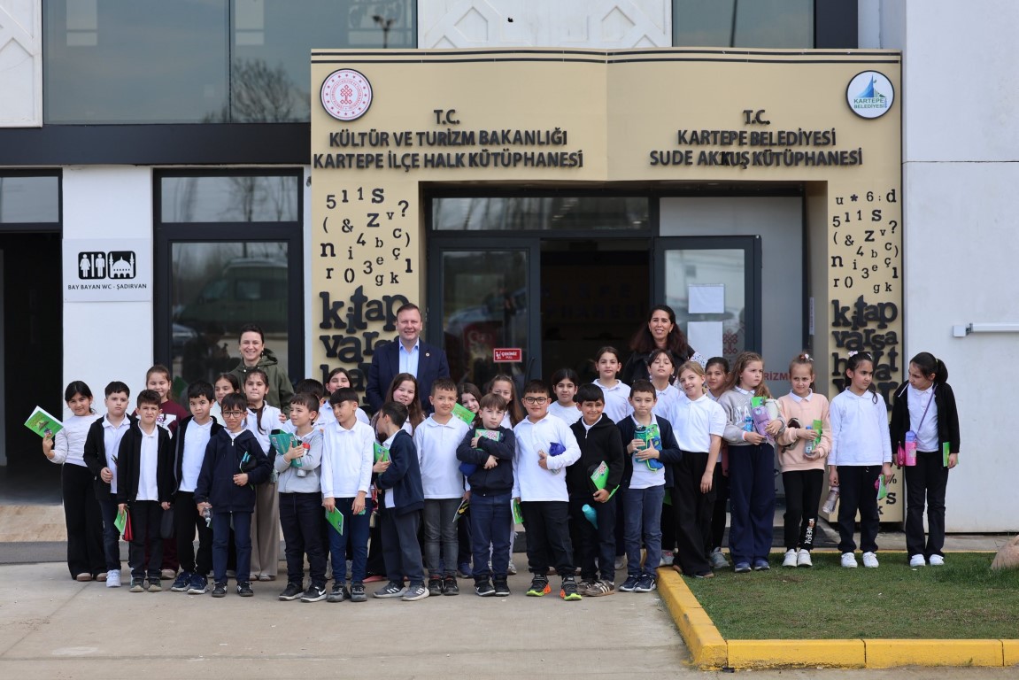 Kartepe’de Kütüphane Haftası’na Yazarlı Kutlama (4)
