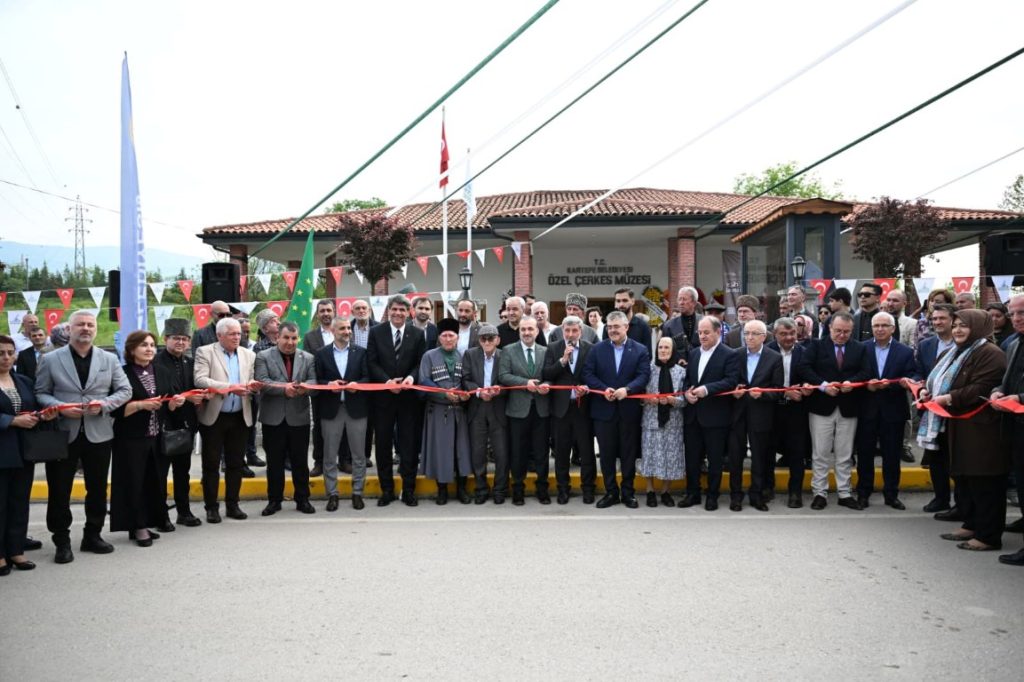 Kartepe’de Tarihi Gün Türkiye’nin İlk Resmi Çerkes Müzesi Kapılarını Açtı