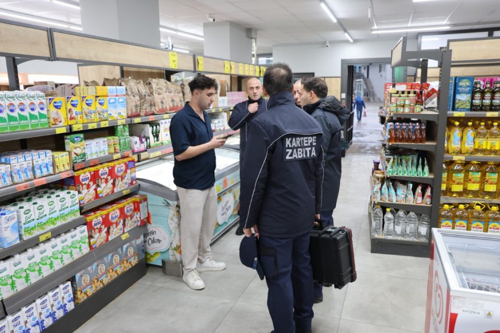 Kartepe’de Uyarılara Rağmen İhlalleri Sürdüren Market Mühürlendi